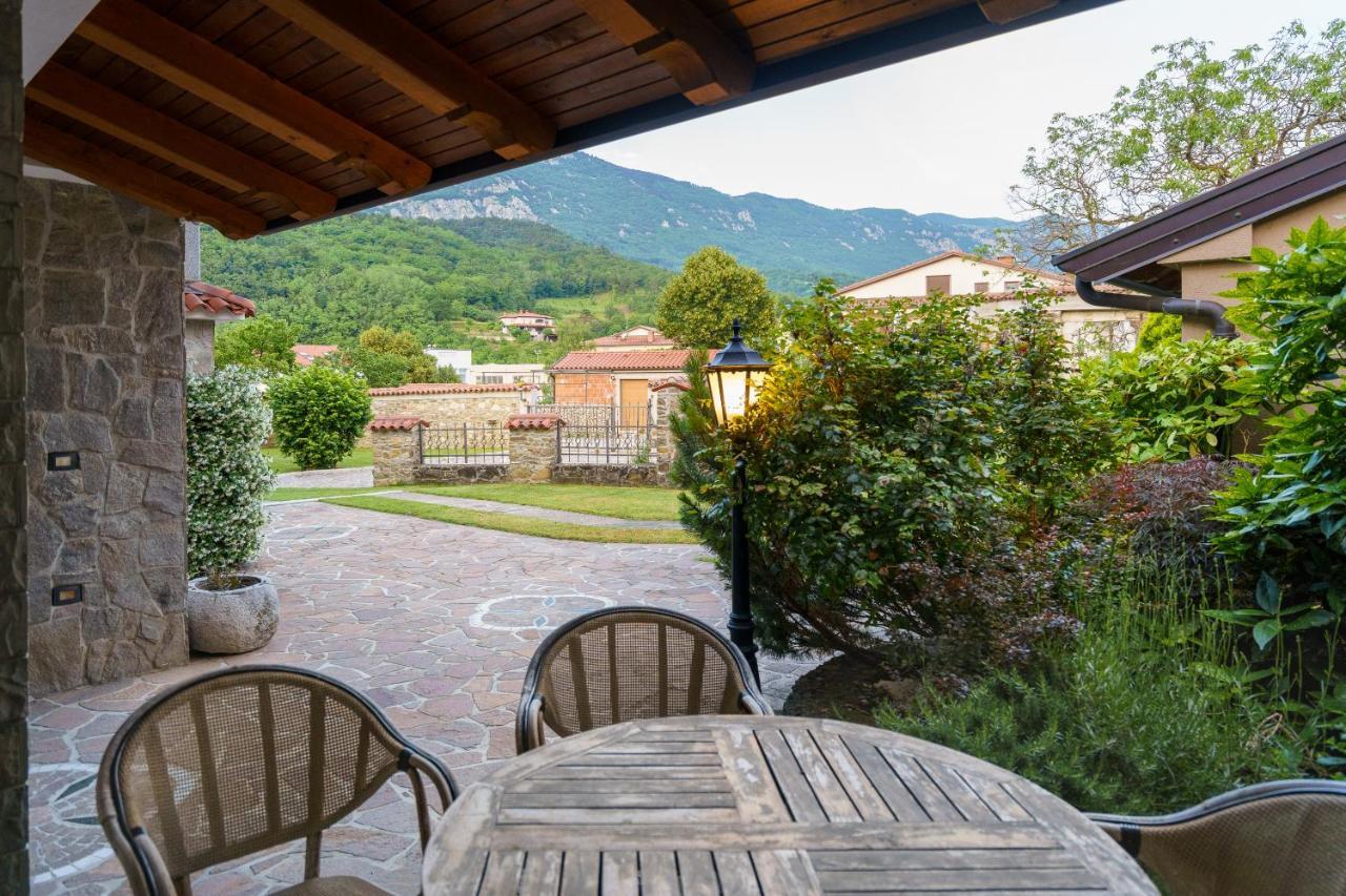 Guest House Zerjal Podnanos Экстерьер фото
